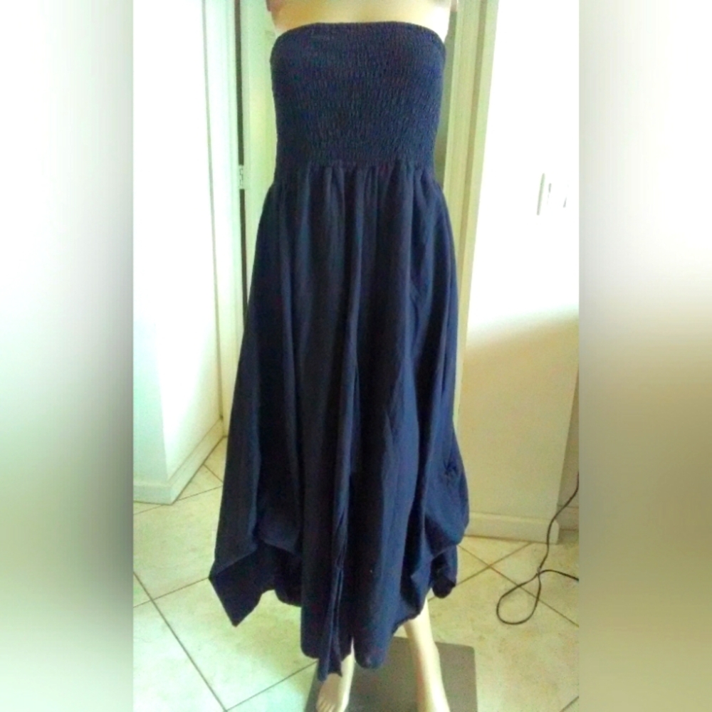 BLACK DRESS BY WHATS HOT BOUTIQUE ELASTIC BUST FLOWY BOTTOM SZ.